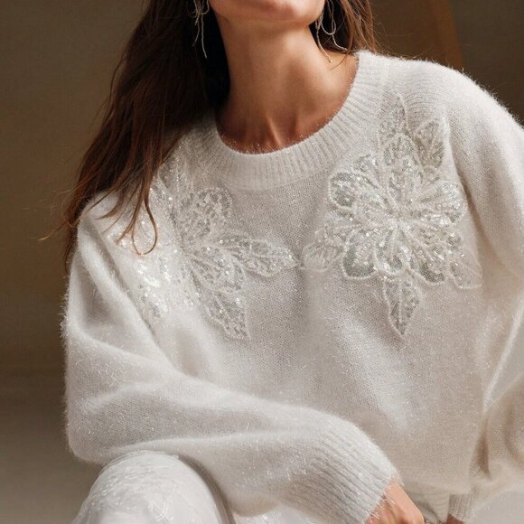 White Casual Women's Elegant Sequin Floral Round Neck Loose Sweater - Picture 5 of 8